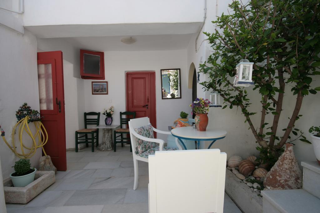 Studios Bourgos Naxos City Екстериор снимка