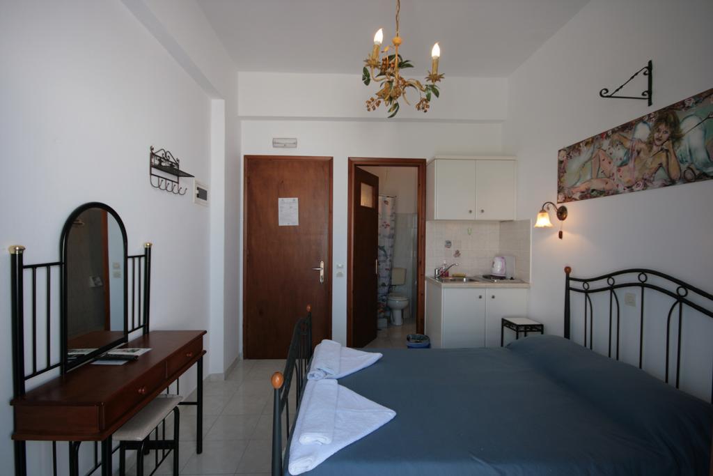 Studios Bourgos Naxos City Екстериор снимка